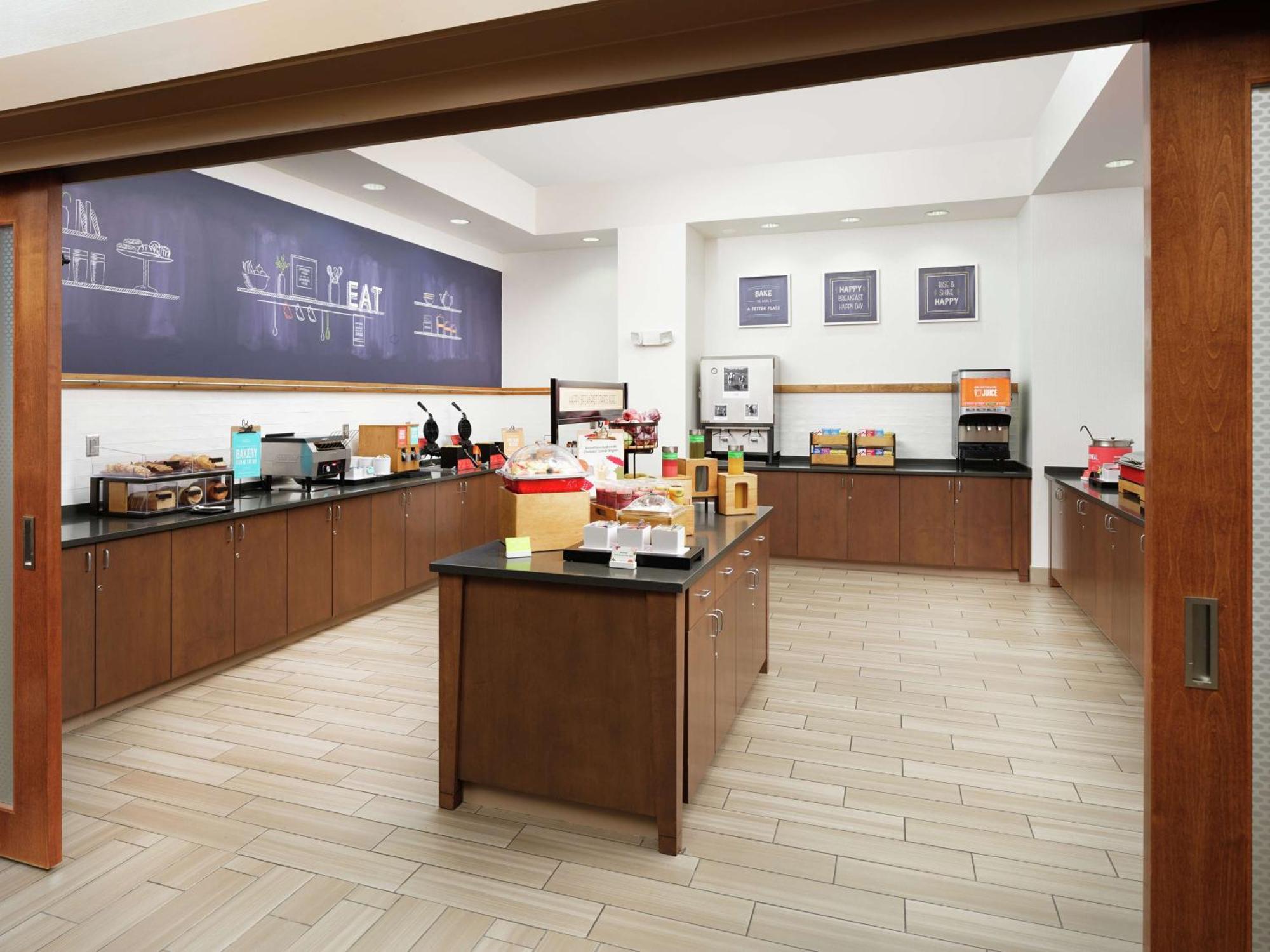 Hampton Inn Wilmington Downtown Extérieur photo